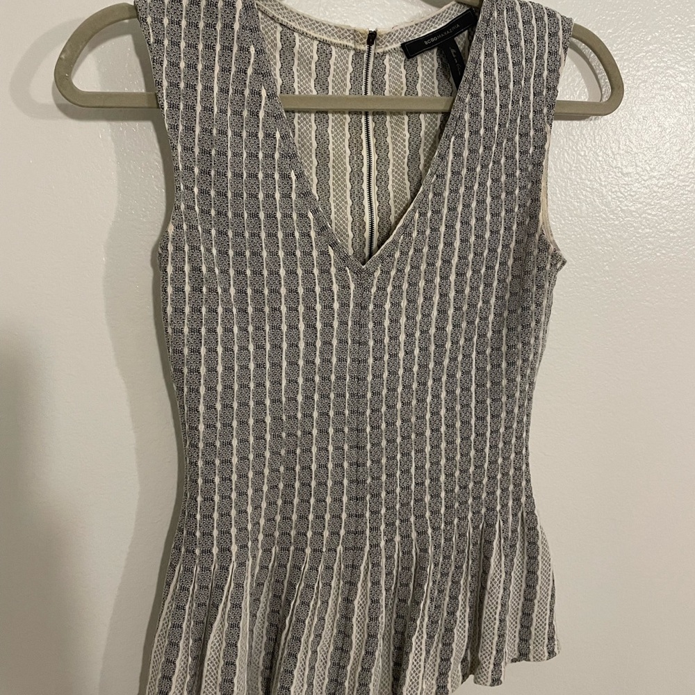 BCBG top